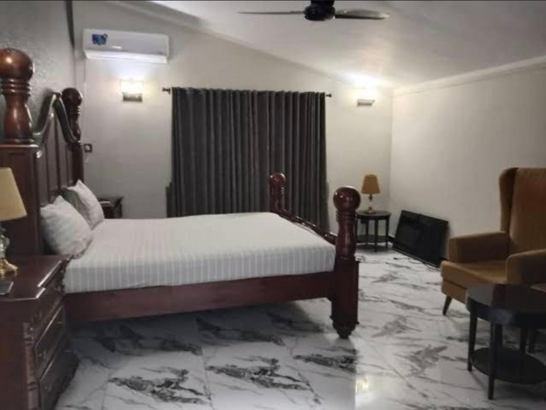 Varano Guest House