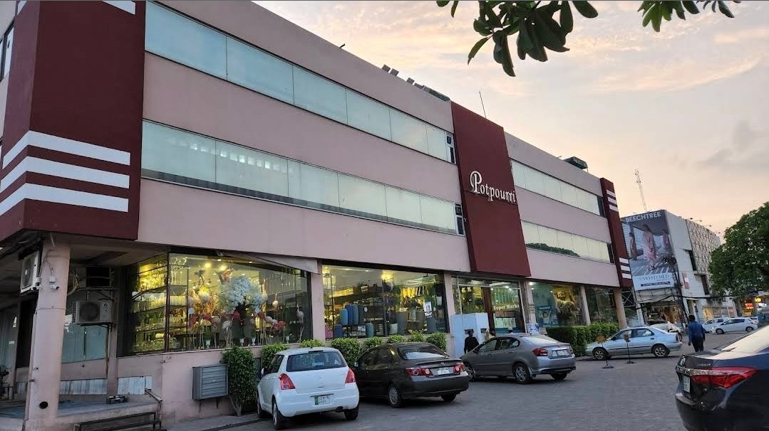 Potpourri Store Fskehs heksbsei d DHA Phase 3