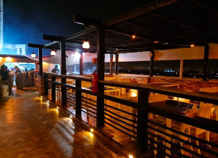 BBQ TONIGHT Mezzanine floor