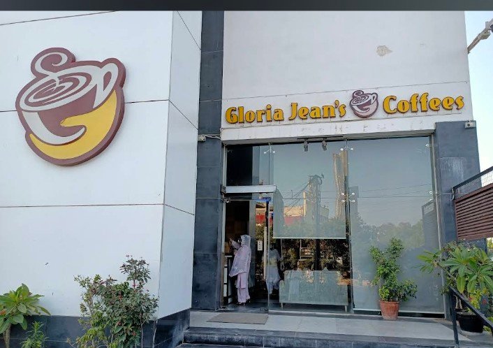 Gloria Jeans Coffees Com 3 Clifton