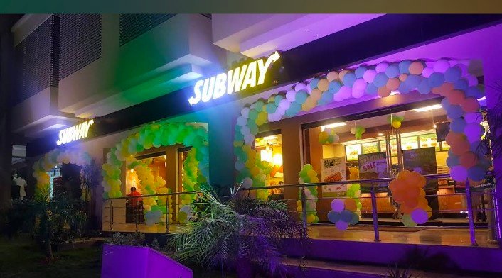 Subway Bahria Town, Phase 7