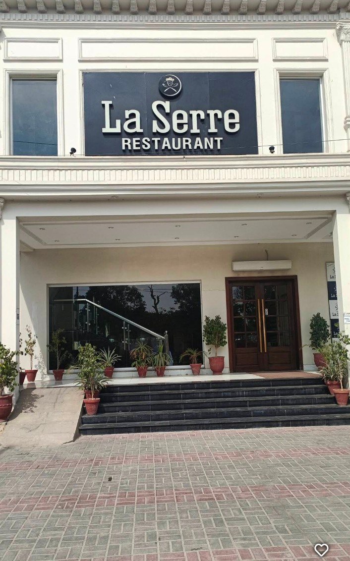 La Serre Restaurant Bahawalpur