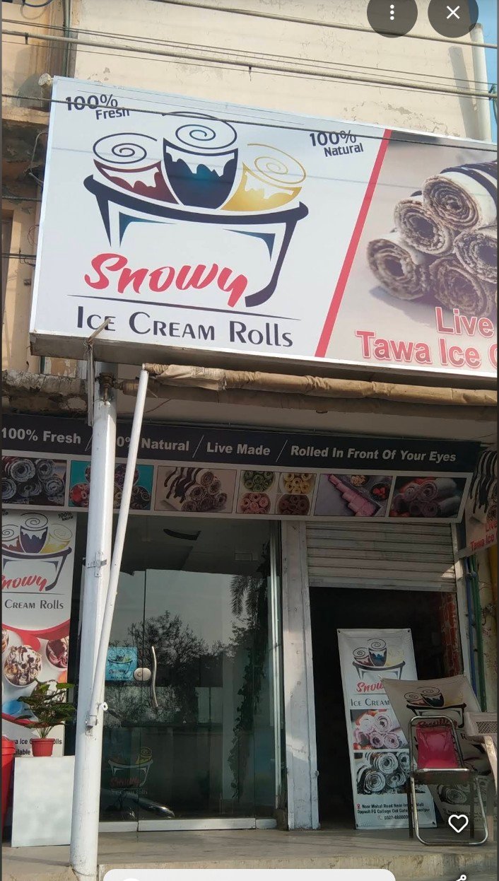 Snowy Ice cream rolls