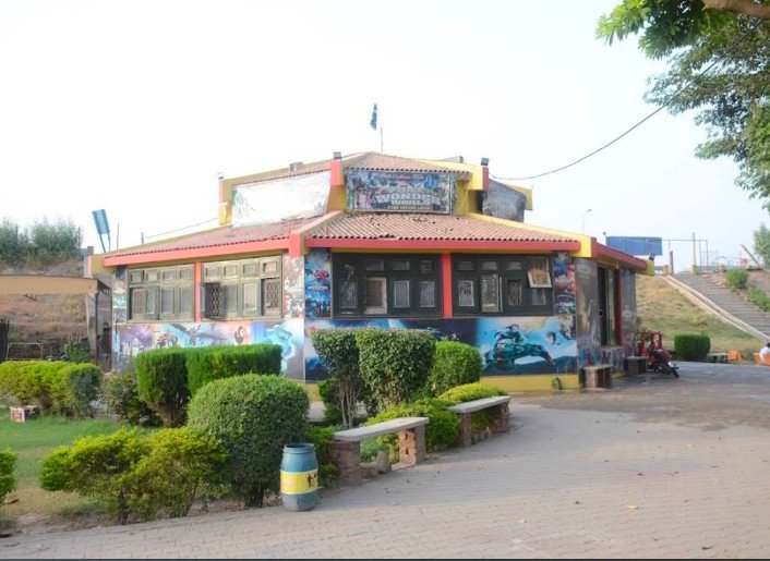 MEHDI FOOD VILLA