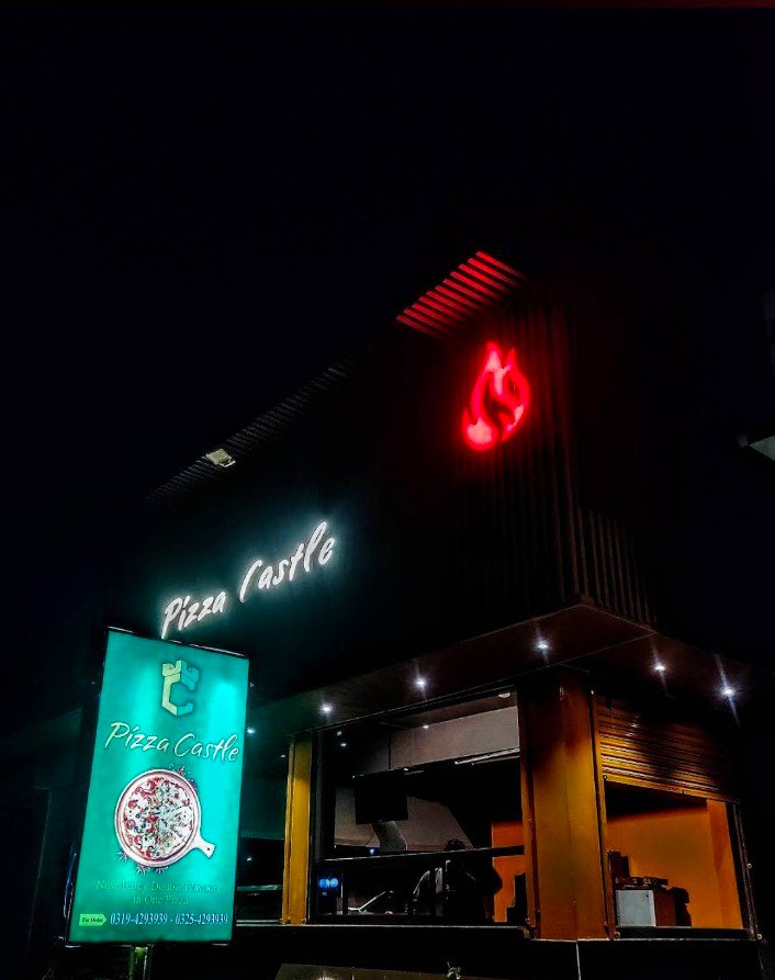 Pizza Castle chichawatni