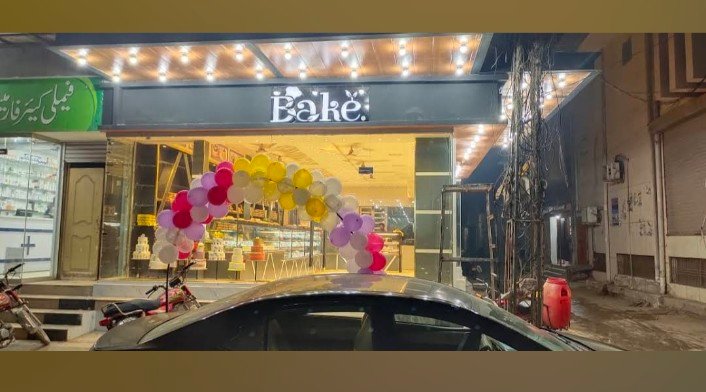 BAKE DOT cake Specialist
