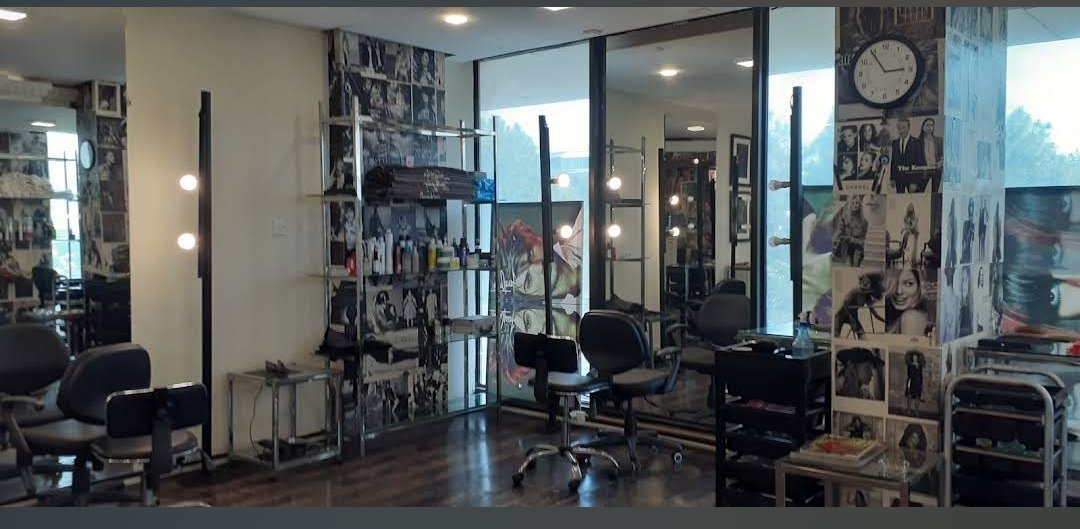 Tariq Amin Salon