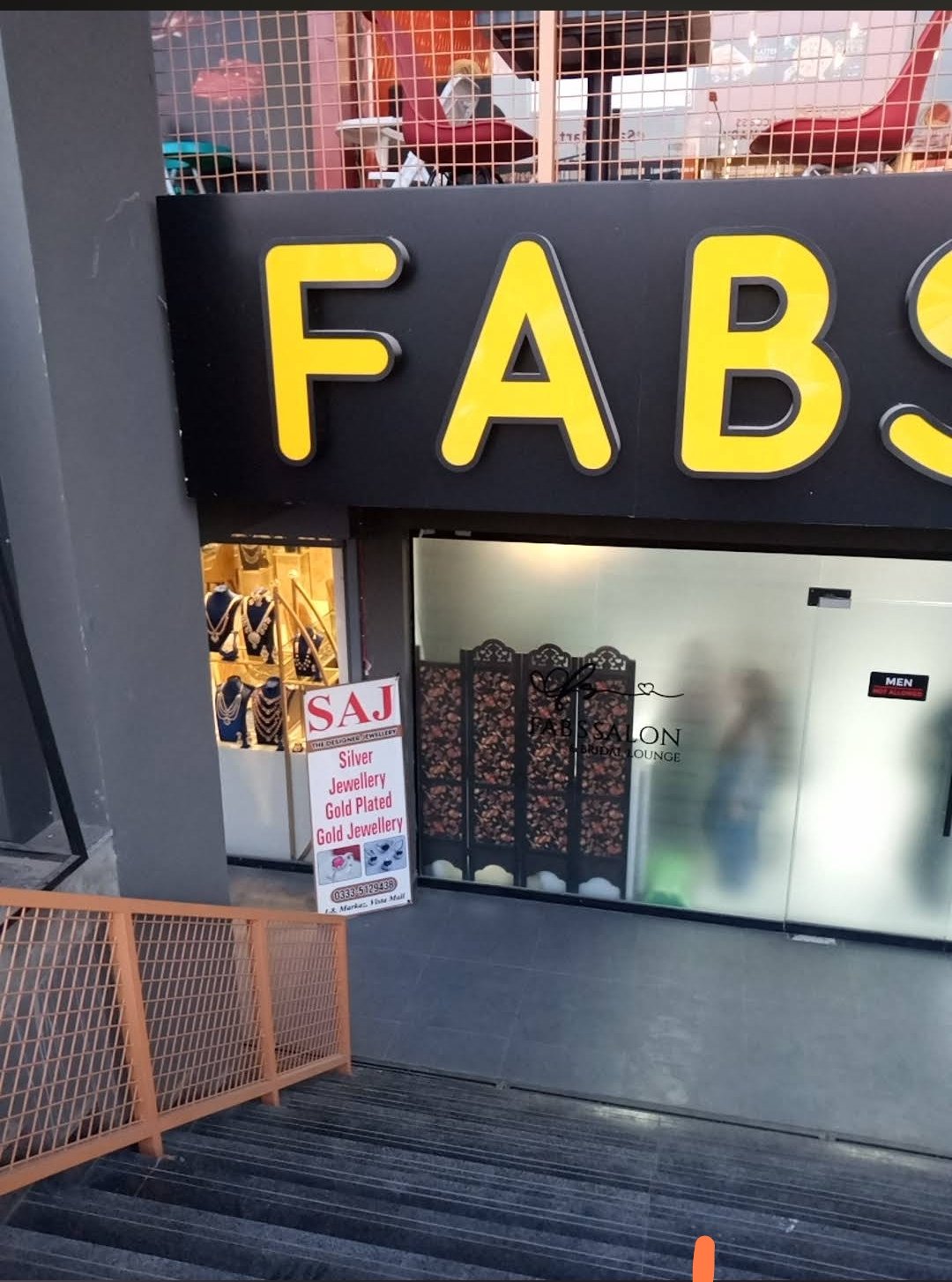 Fabs Beauty Salon