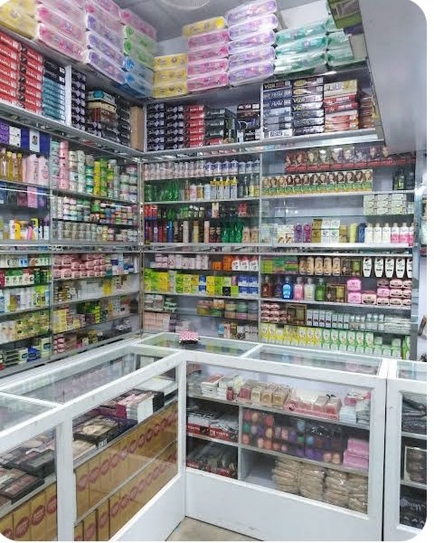 LIAQAT MINYARI STORE