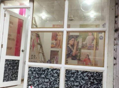 Flora Karachi Makeup and Undergarments