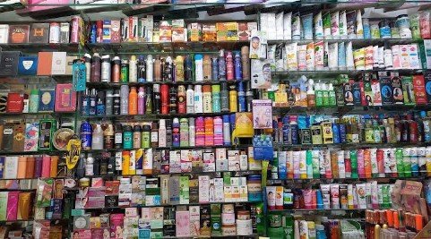 Yaseen shopping center
