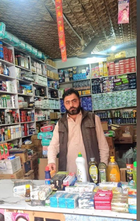 Hafeez shinwari cosmetics