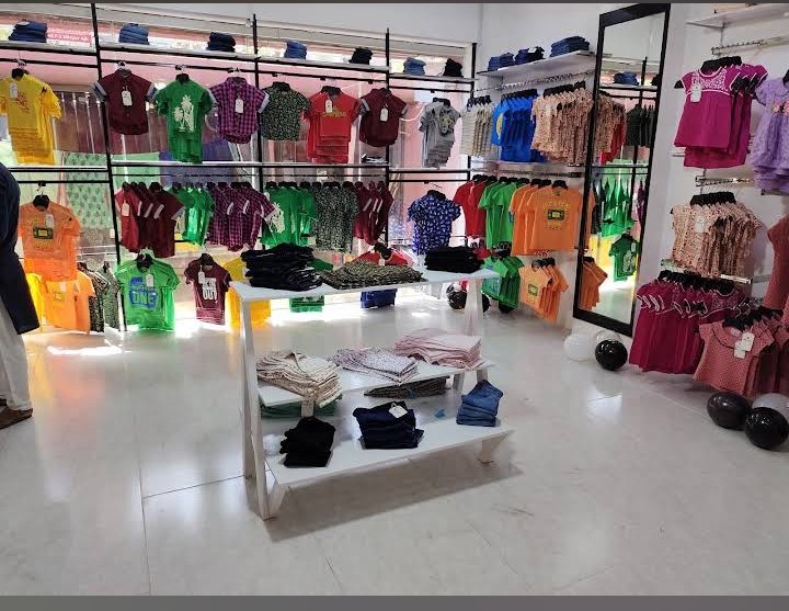 KIDS COLOURS