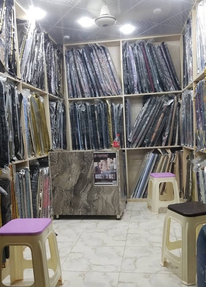 Waleed Cloth House