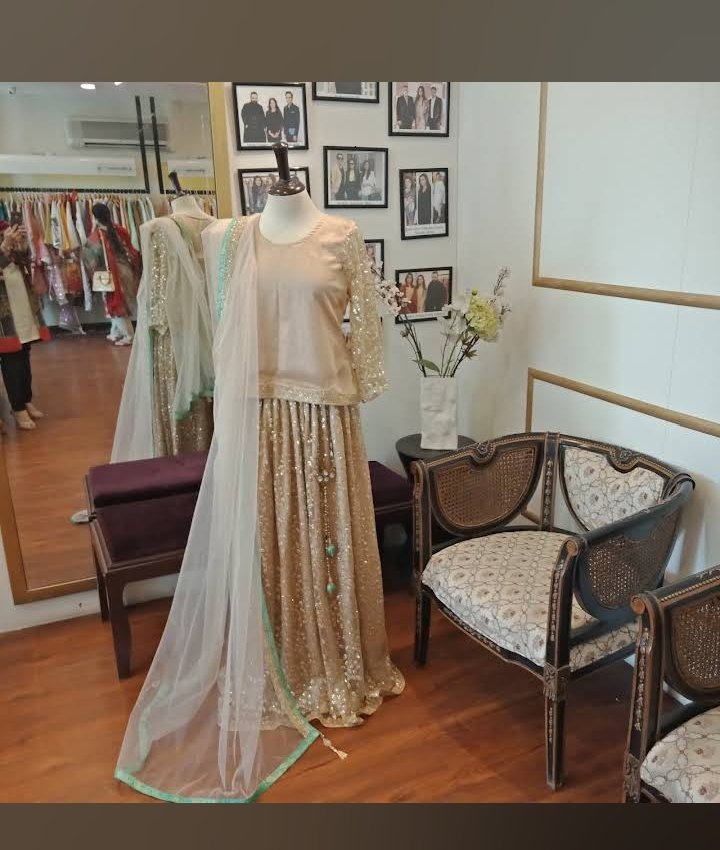 Amna Zafar Boutique
