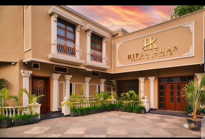 Hifsa Khan Salon Studio