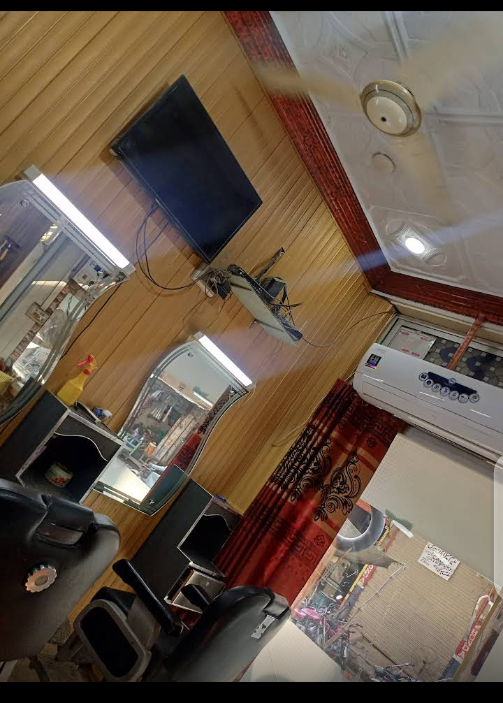 Ghouri hair salon dgk waseem