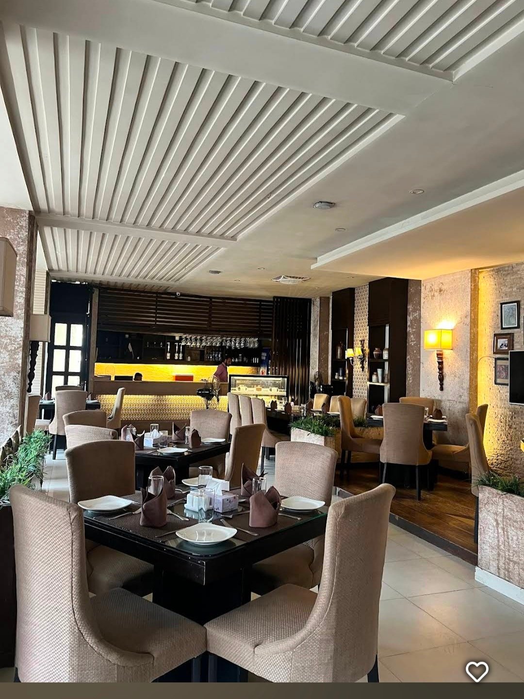 Aroma cafe and restaurant