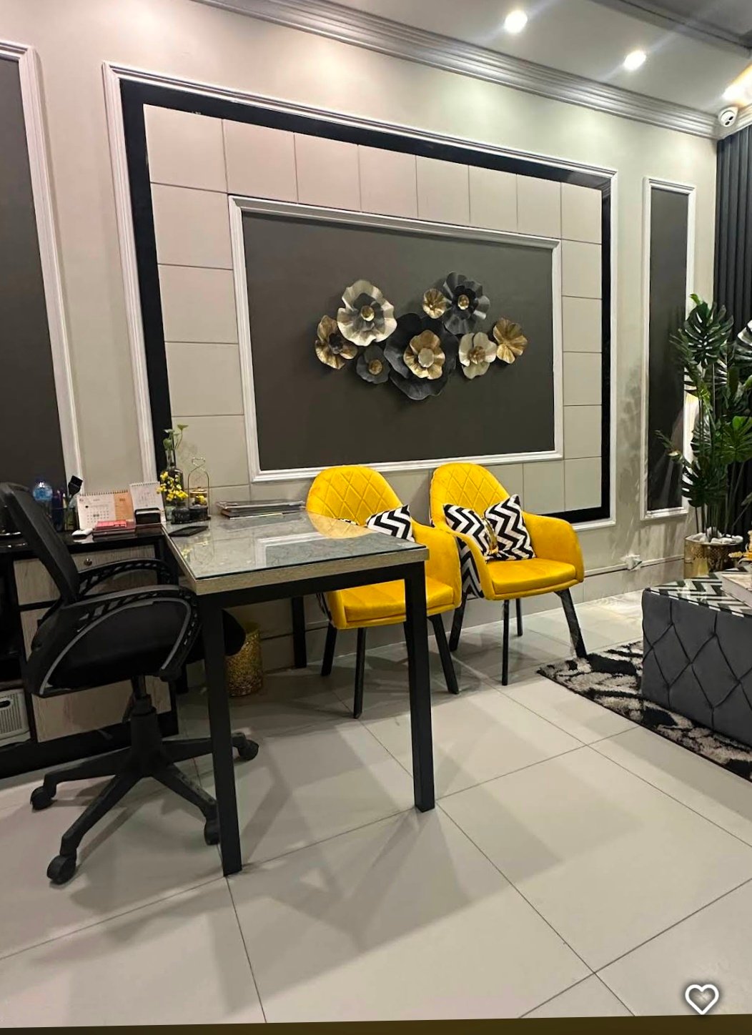 Glitz and Glam Beauty Salon