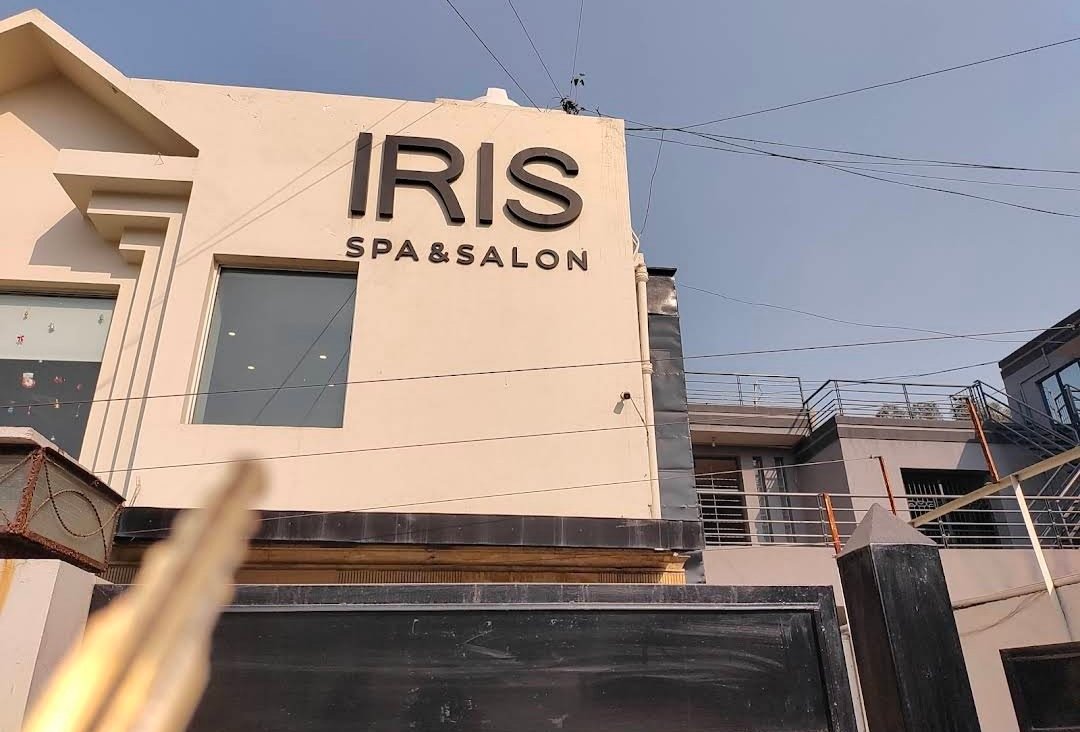 IRIS Salon & Spa