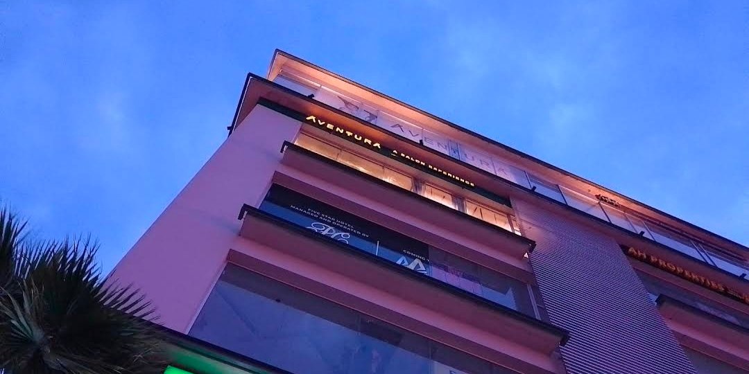 Aventura Salon