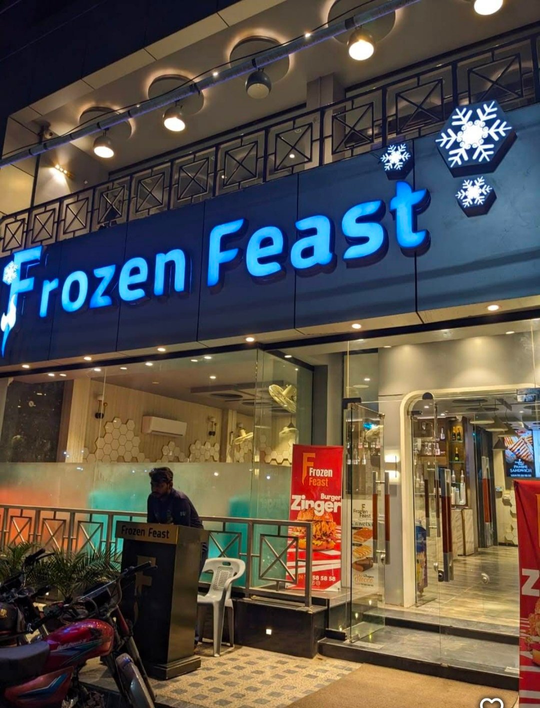 Frozen Feast D-Type