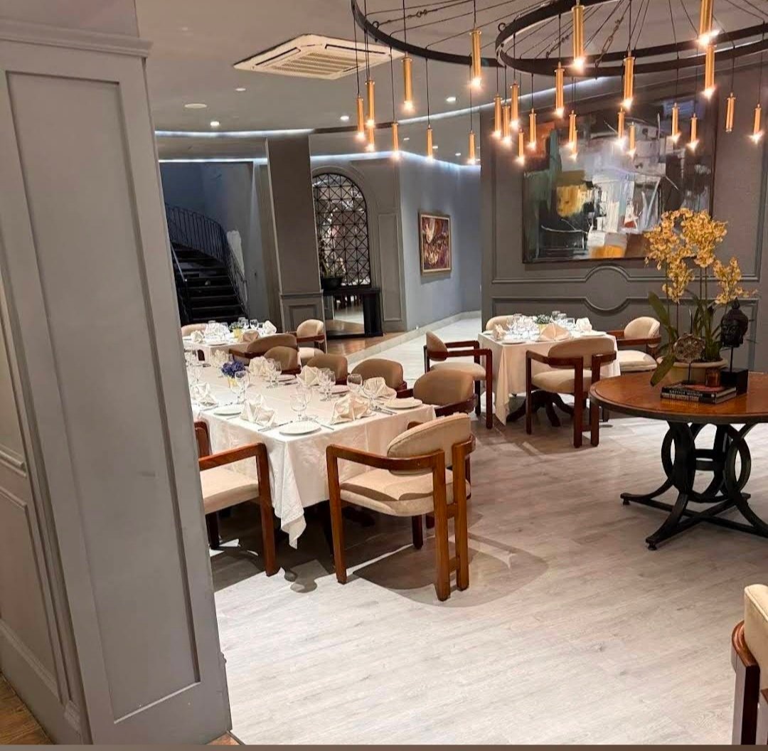 The Dynasty Restaurant & Banquets