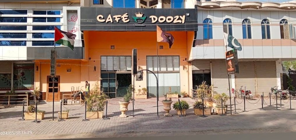 Cafe Doozy