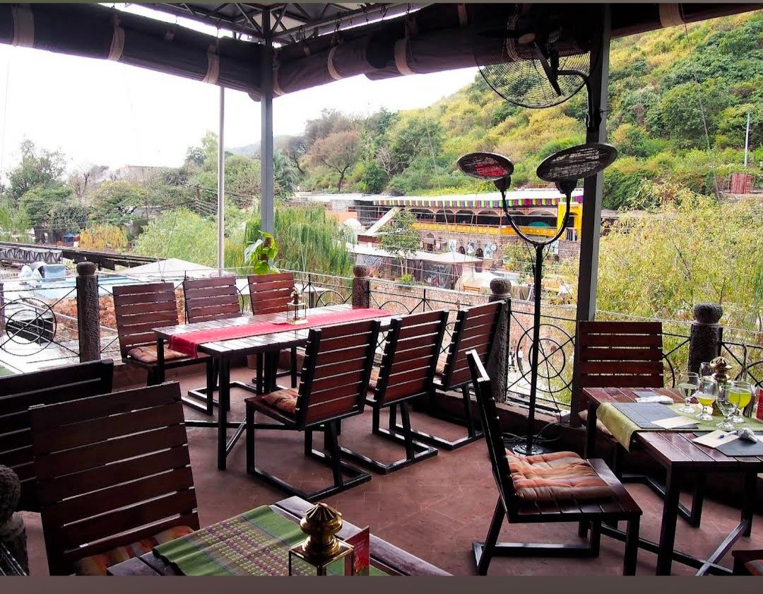 Des Pardes Restaurant