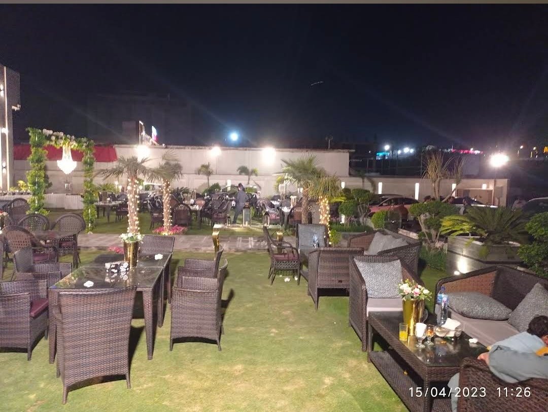 Zaviya Restaurant  Best BBQ & Shinwari Restaurant