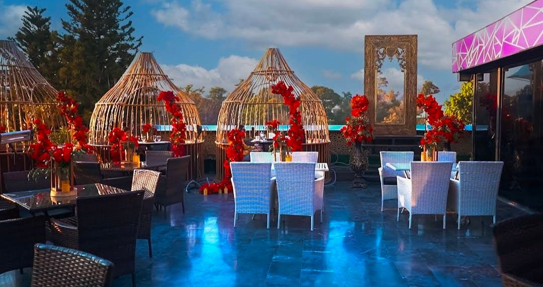 TopNotch Cafe & Restaurant