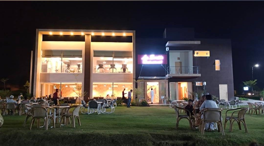 La Sortie Restaurant