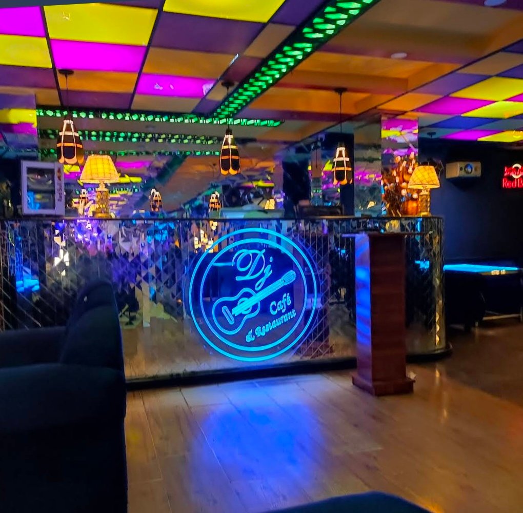 DJ Cafe and Restaurant