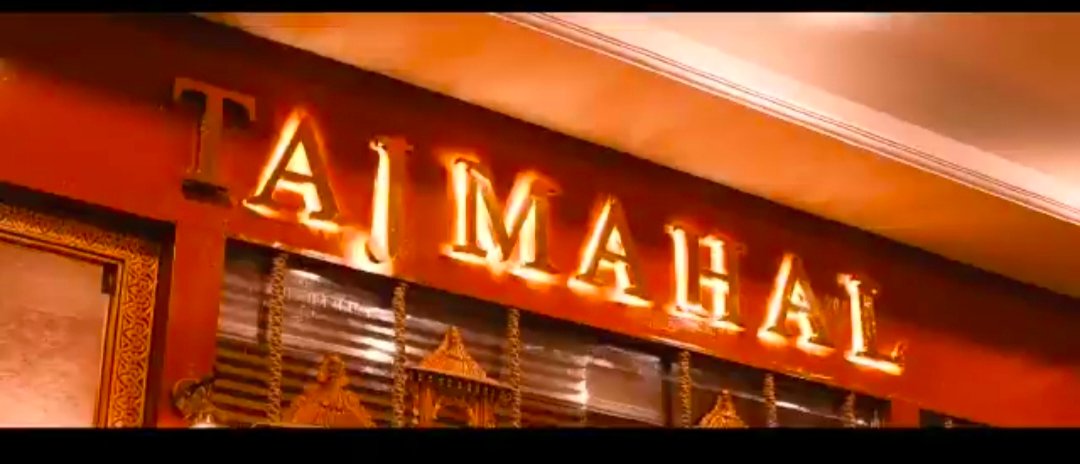 Taj Mahal Royale