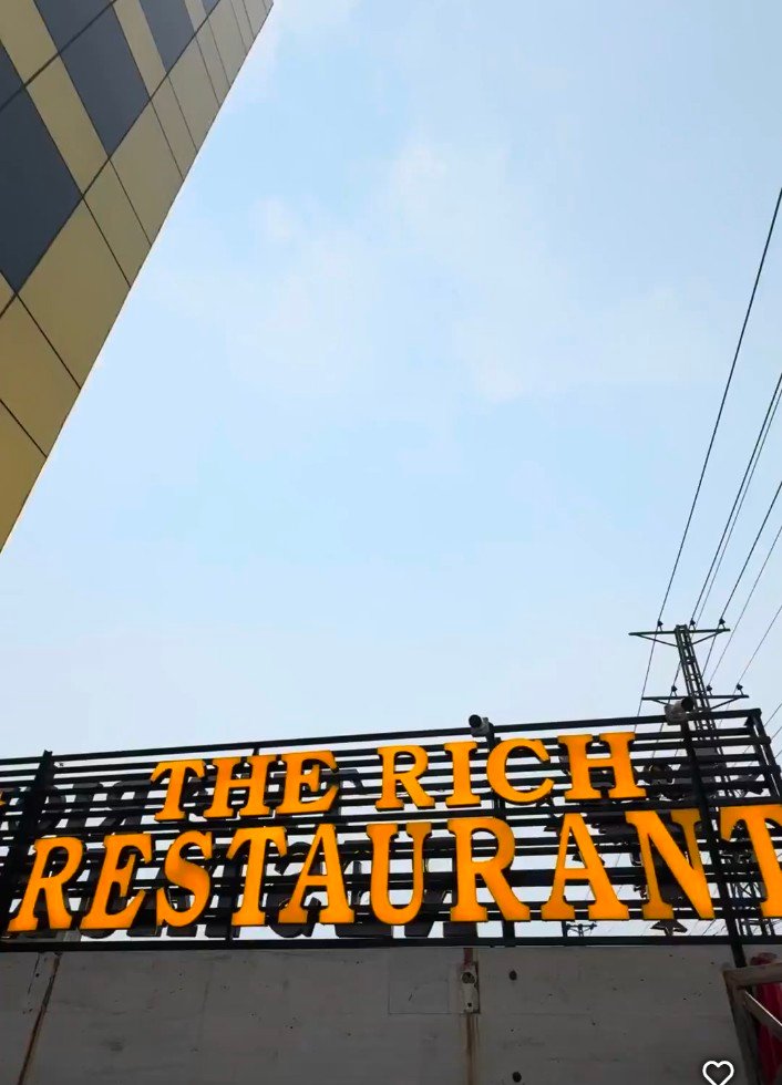 The Rich Restaurant