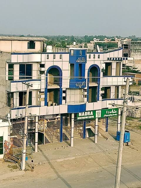 Ahmad plaza dinga
