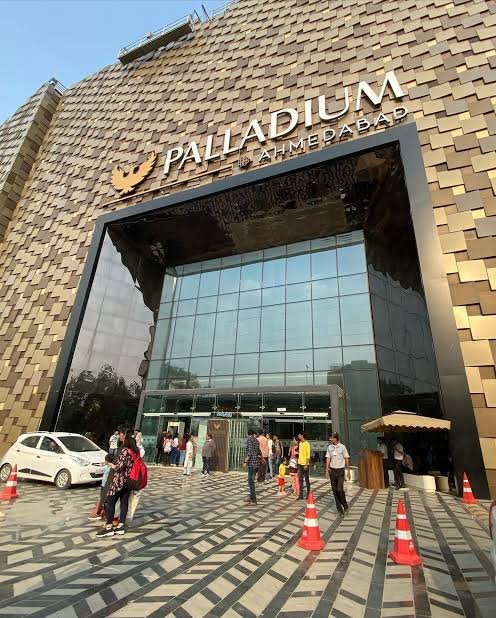 Palladium Mall