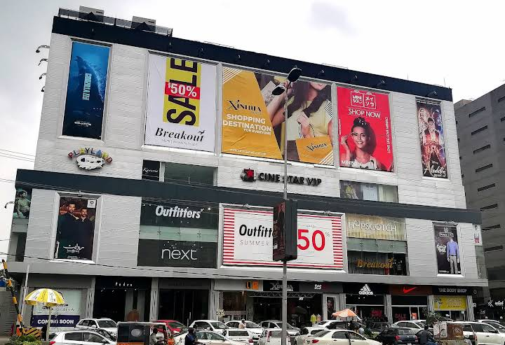 Xinhua Mall