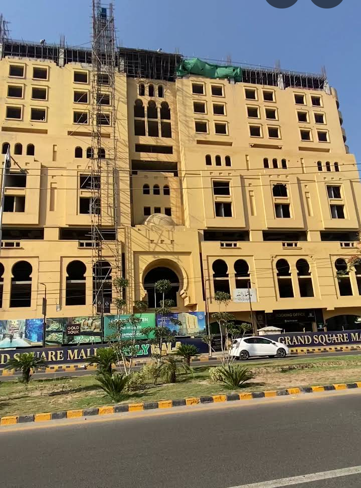 Grand Square Mall Shops Offices and Food Court is available for Rent